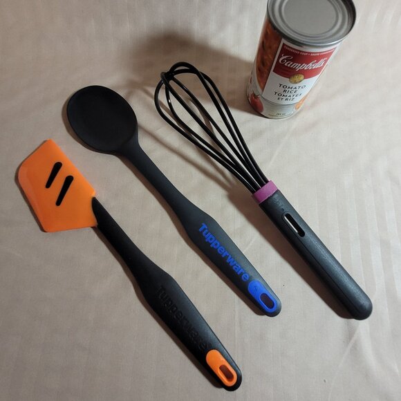 Tupperware Kitchen Tools Essential Set - Picture 1 of 4